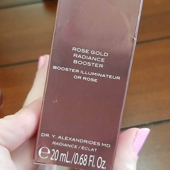 111SKIN ๐ RADIANCE BOOSTER - Picture 4 of 8